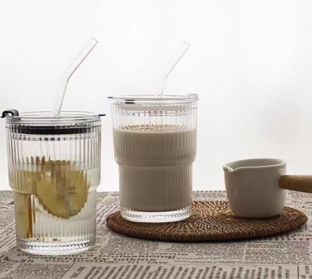 410ml Ribbed Clear Glass Drinking Cups With Lids And Straw Ideal For Daily Use